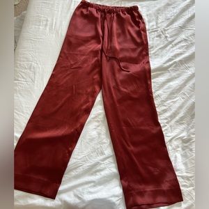 MUST GO BY 8/7 
Banana republic satin pants